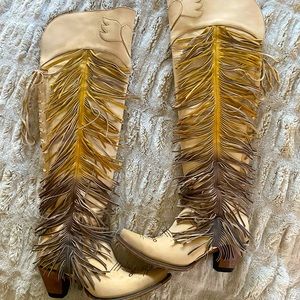 JUNK GYPSY BY LANE WOMEN'S SPIRIT ANIMAL TALL BOOTS. Few very minor scuffs